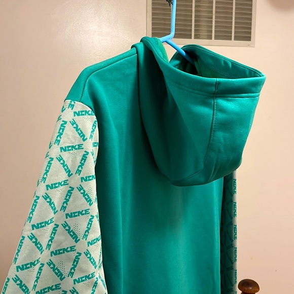 Nike Therma-Fit pullover - Picture 5 of 5